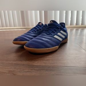Adidas Copa 20.3 (SIZE 4 1/2)